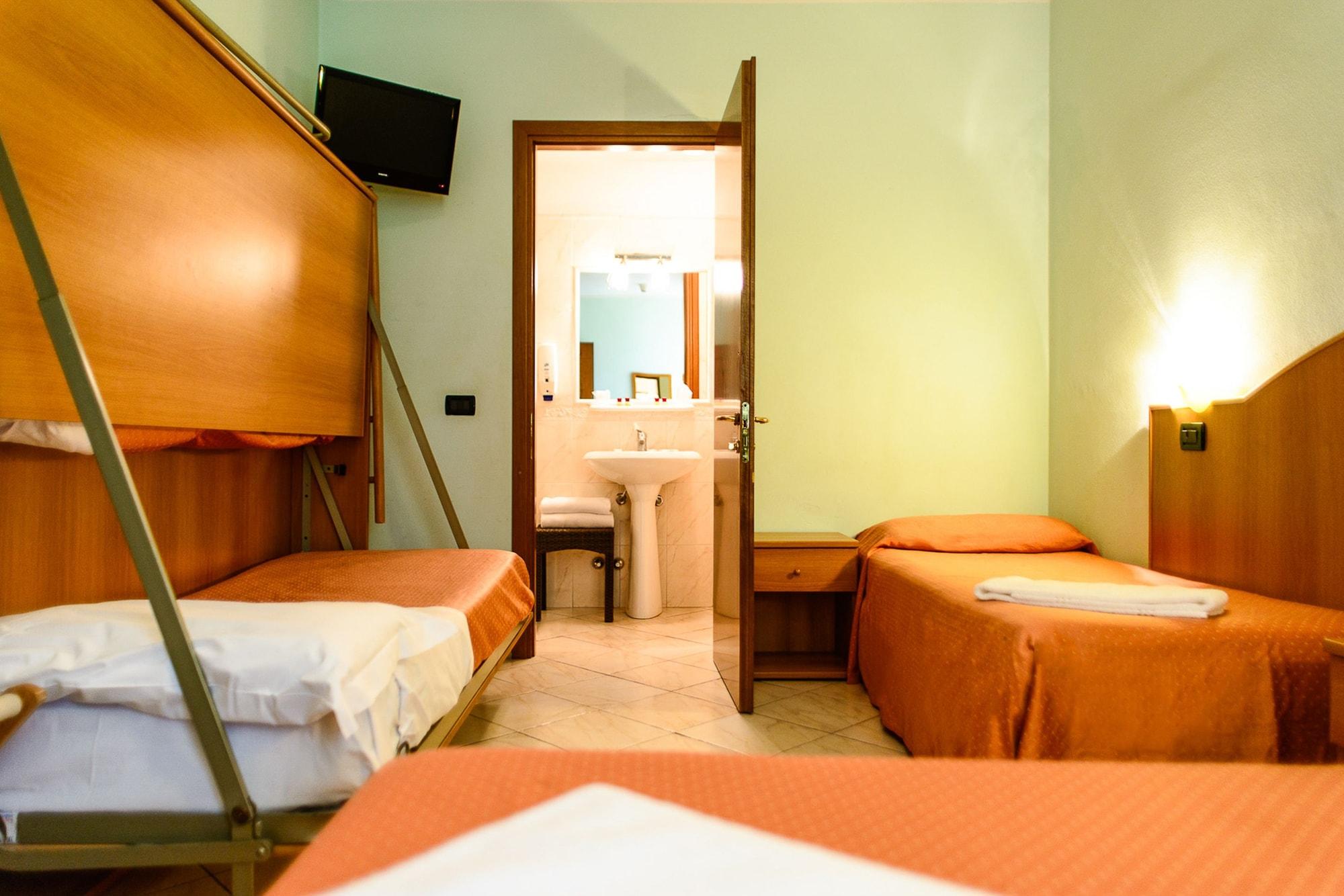 Hotel Villa Adriana ヴィアレッジョ エクステリア 写真